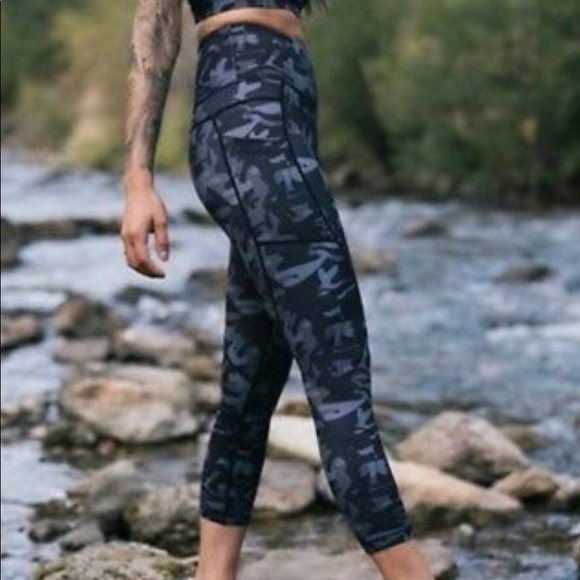 Zyia camo leggings Clearance